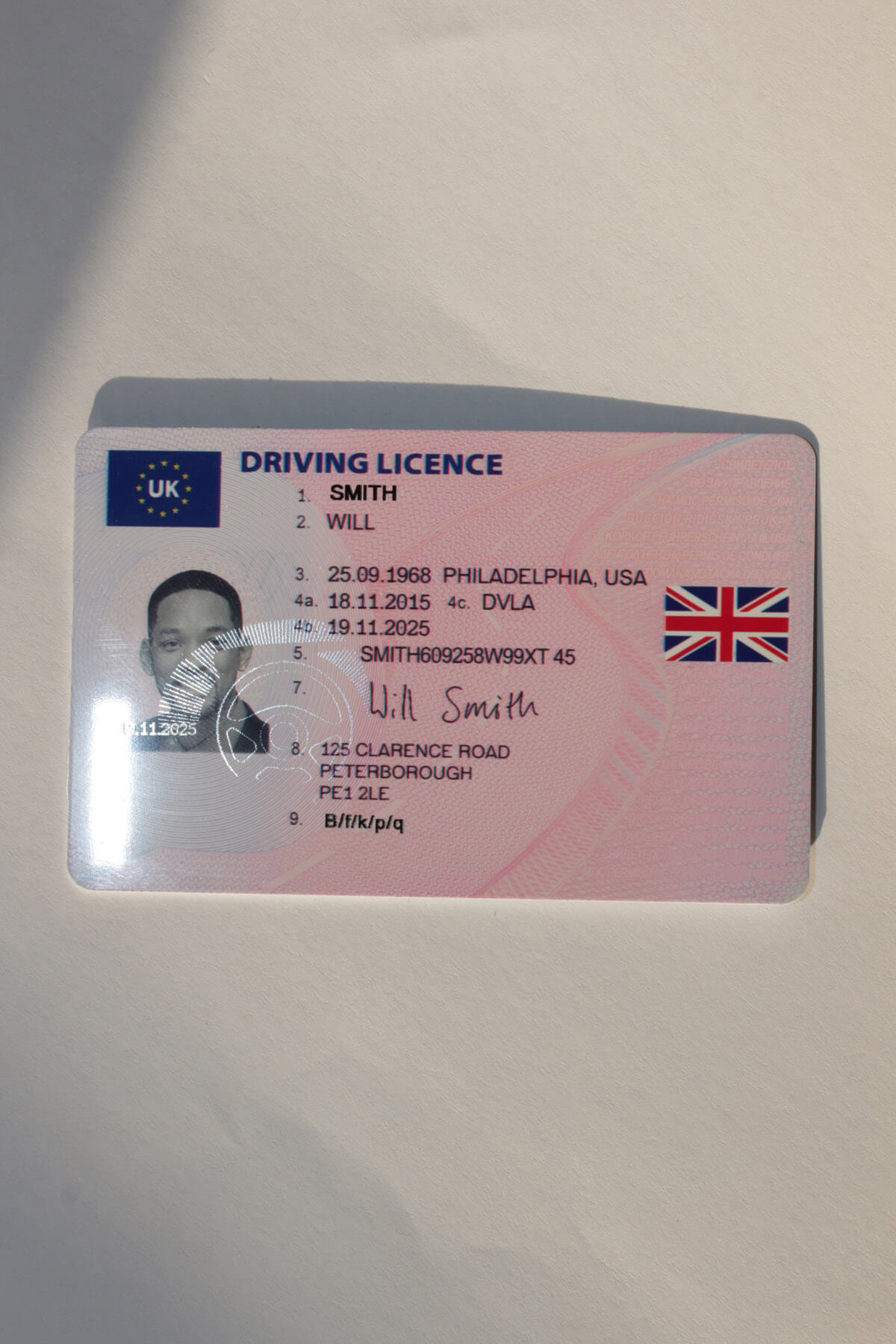 Id uk. Uk Driver License 2021. ID Card в Англии.